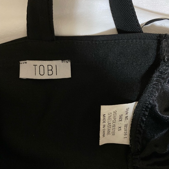 Black caged crop top - Picture 3 of 5